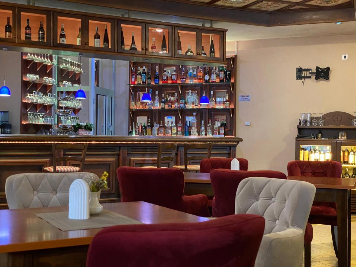 Motel M Vlasenica Екстериор снимка